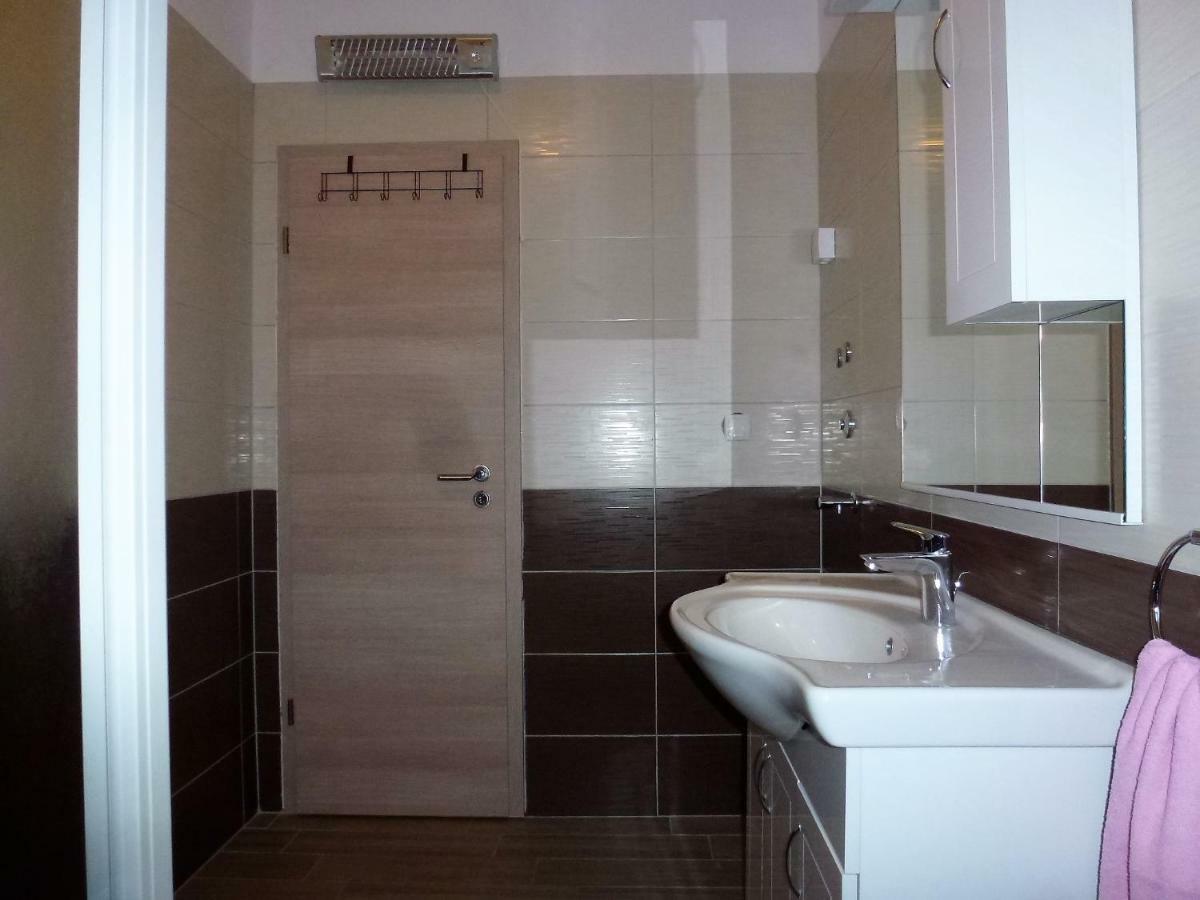 Apartmani Slavica Шибеник Екстер'єр фото