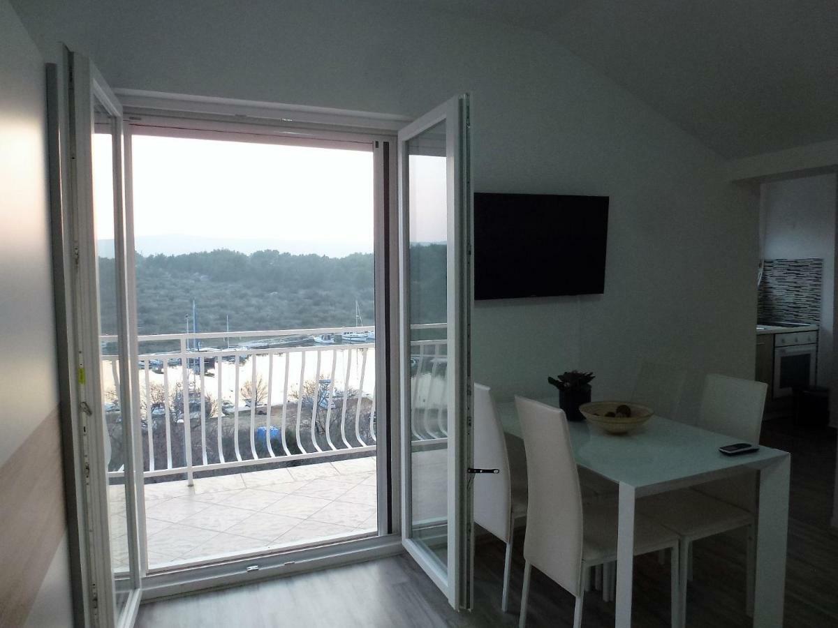 Apartmani Slavica Шибеник Екстер'єр фото
