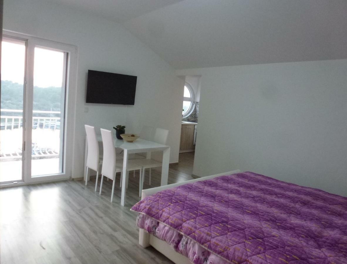 Apartmani Slavica Шибеник Екстер'єр фото