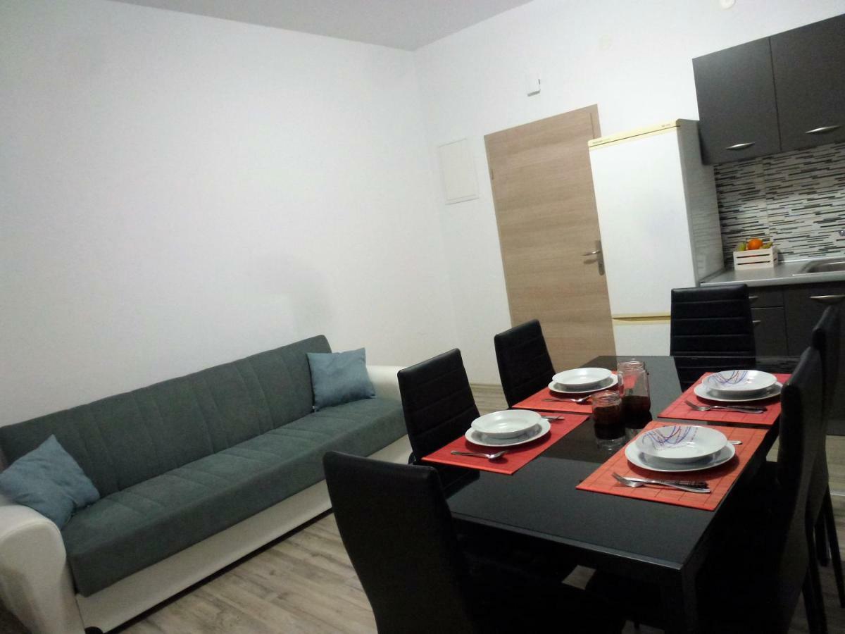 Apartmani Slavica Шибеник Екстер'єр фото