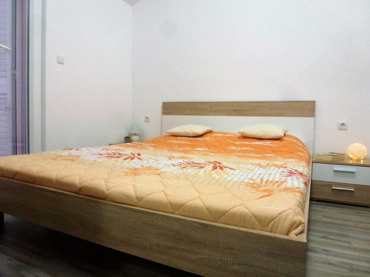 Apartmani Slavica Шибеник Екстер'єр фото