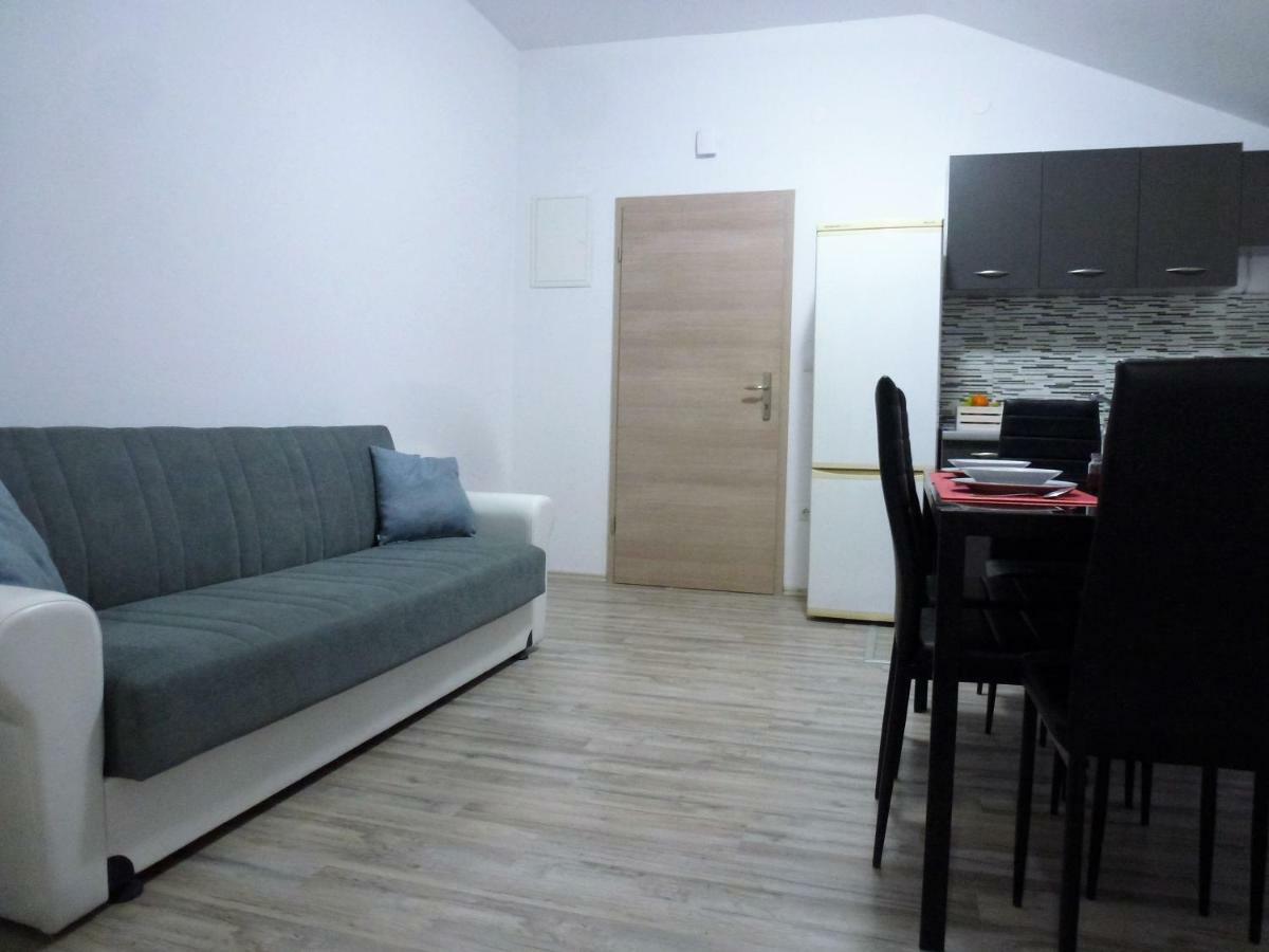Apartmani Slavica Шибеник Екстер'єр фото